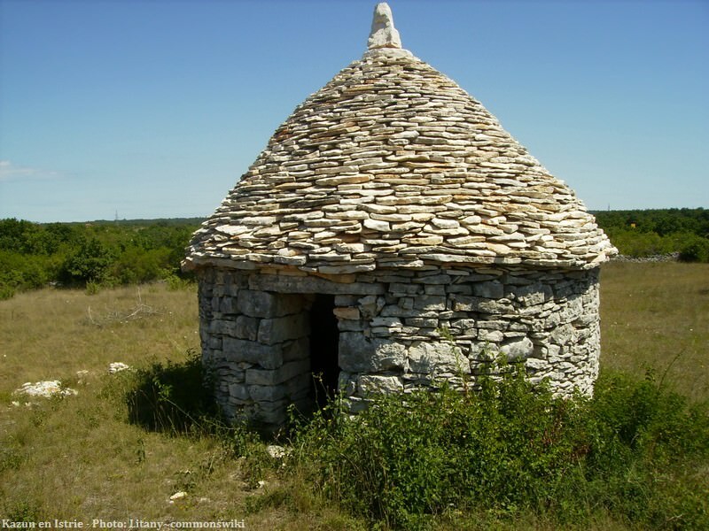 Kazun Vodnjan cabanes traditionelles en pierre en Istrie