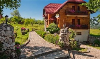 Où dormir à Plitvice ? Chambres d’hôtes à Plitvice, hôtels ou camping en Lika? Mrzlingrad à Plitvice