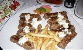 cevapi au kajmak