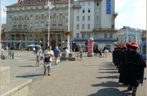 Zagreb place Ban Josip Jelacic gardes du régiment de la cravate