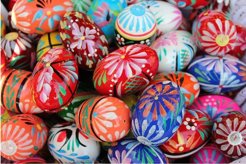 pisanki oeufs décorés de Pâques en Pologne