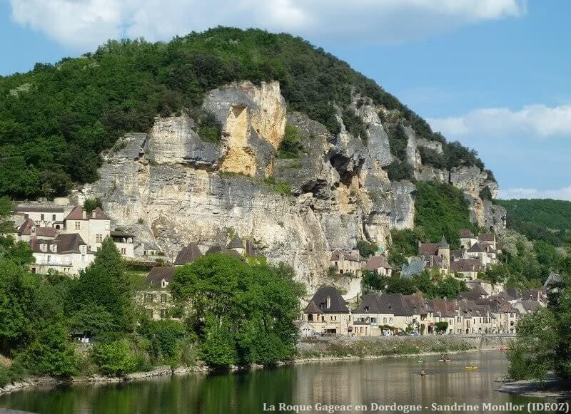 La Roque Gageac au bord de la Dordogne