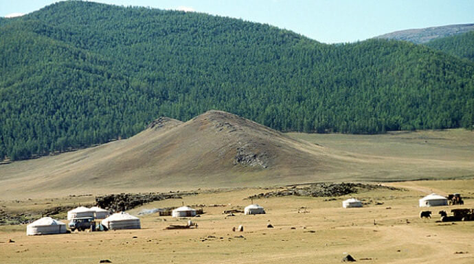 camp mongol près des chutes de l'orkhon