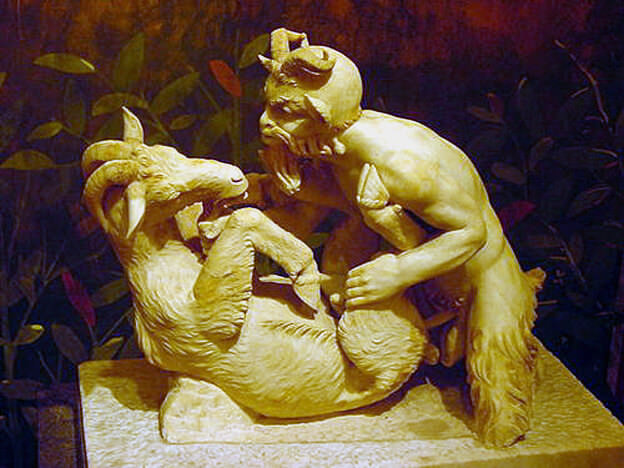 naples musée archeologique satyre baisant une chevre