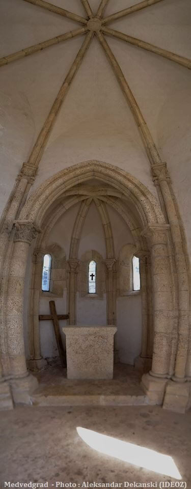 Chateau Medvedgrad Intérieur de la chapelle saint Philippe et saint Jacques