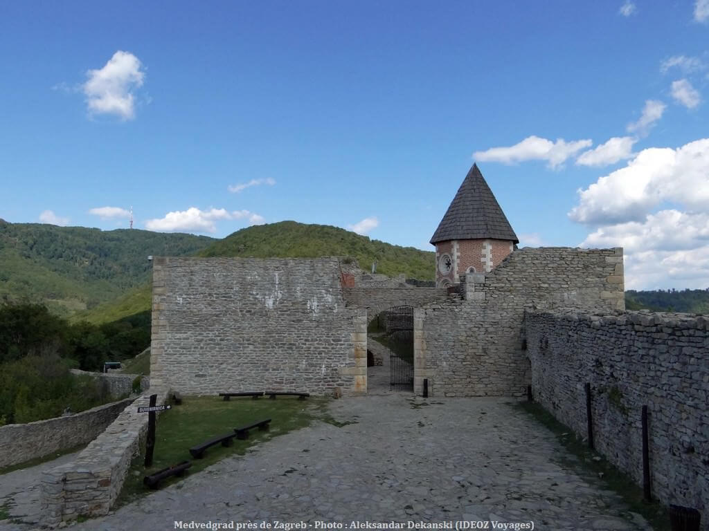 Medvedgrad chateau fortifié près de Zagreb