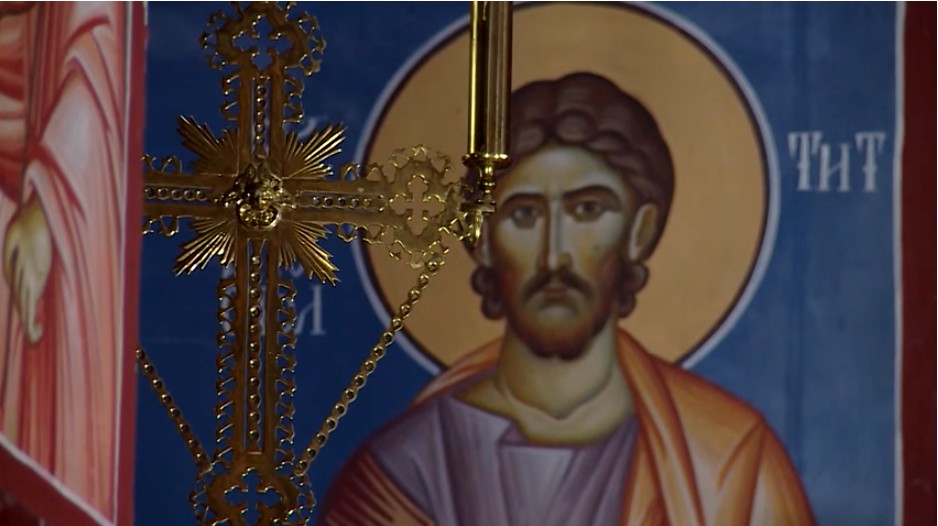 Monastère Tvrdos croix et fresque du Seigneur