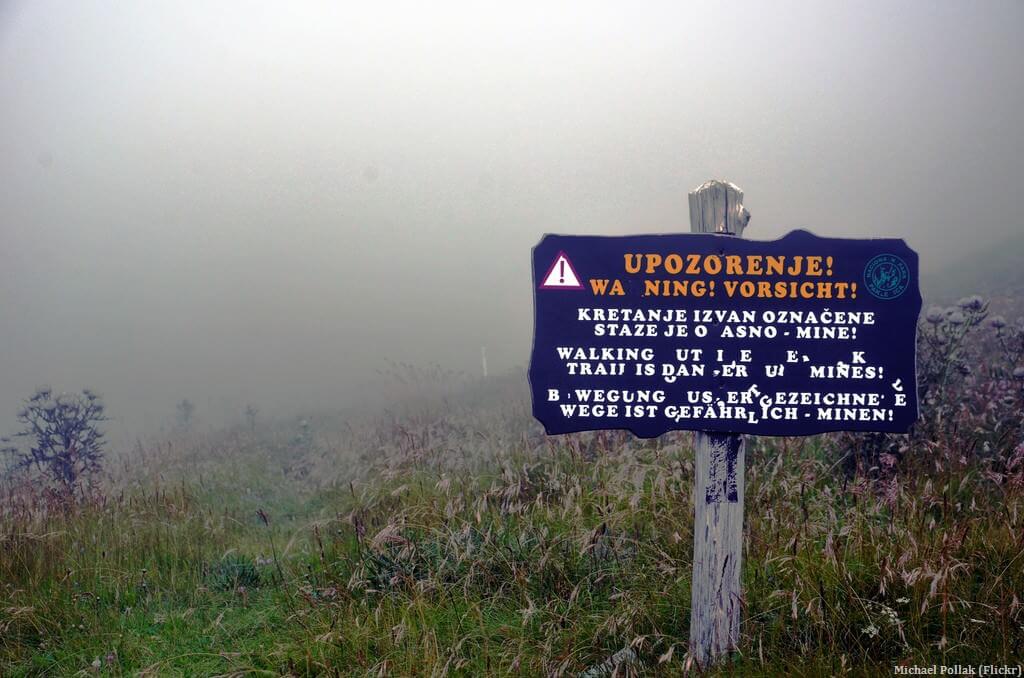 Danger mines sur les sentiers du parc Palkenica en Croatie