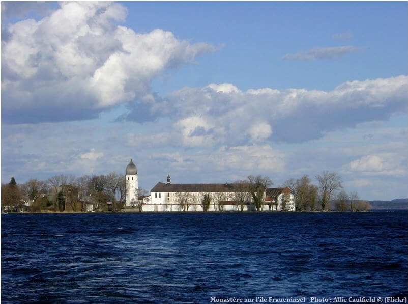 Monastère Fraueninsel sur le lac chiemsee