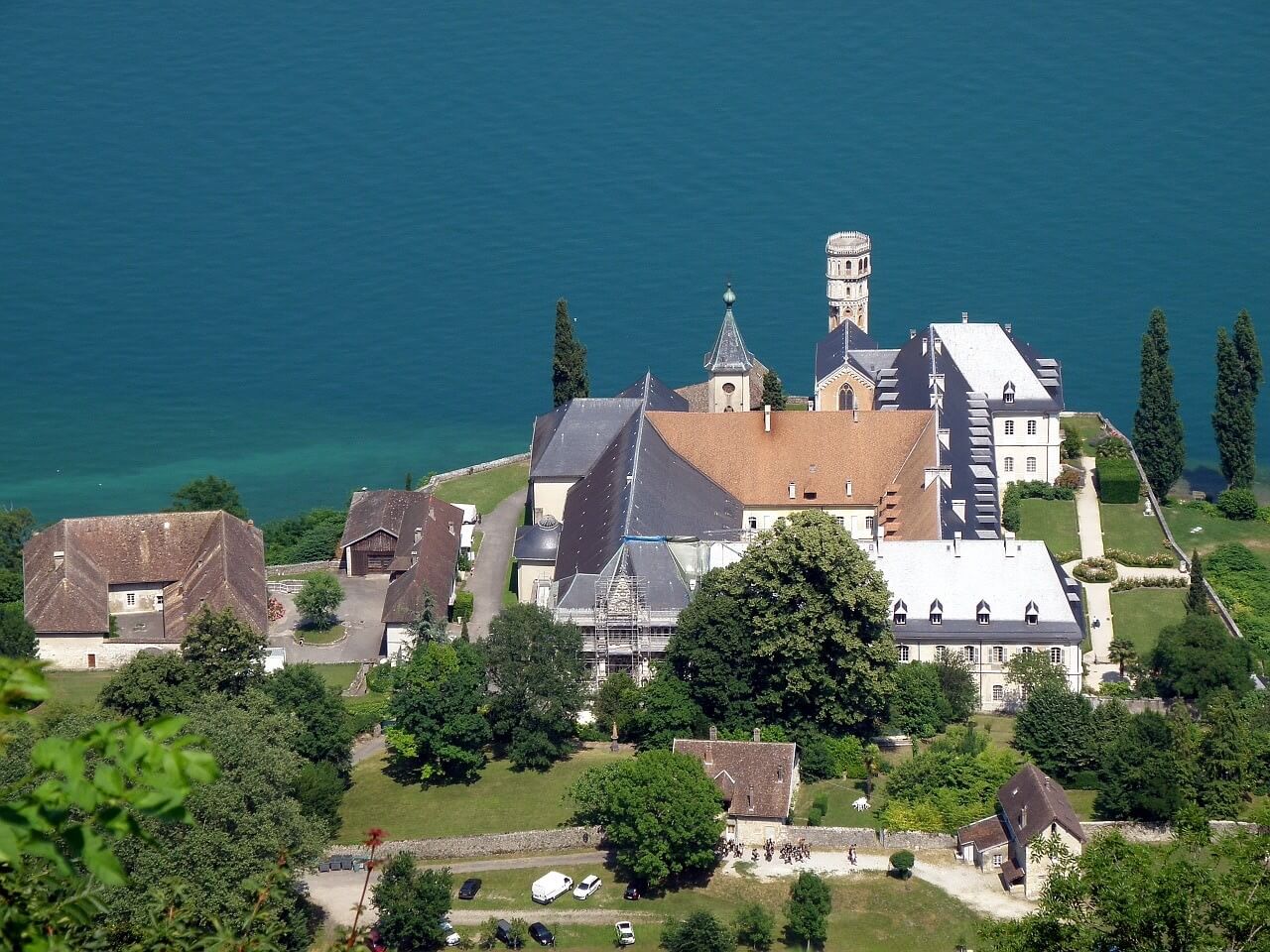 Abbaye Hautecombe sur le Lac du Bourget