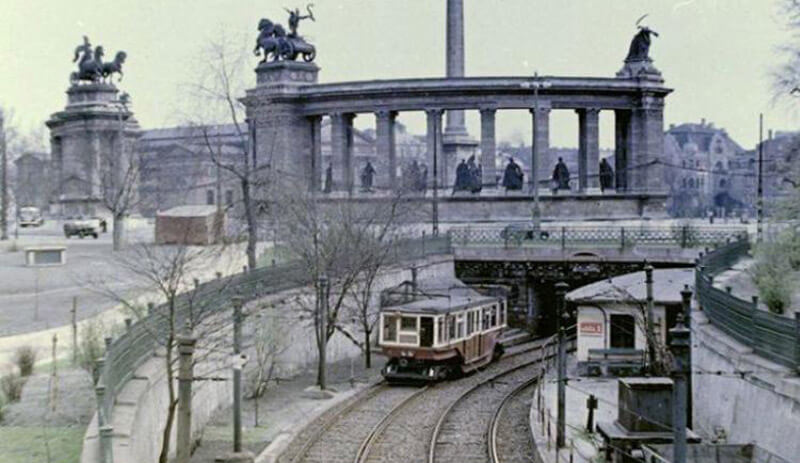 Budapest métro du millenaire à la place des Heros en 1930