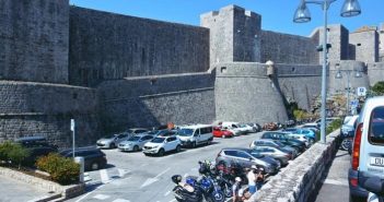 Parking à Dubrovnik : où se garer et à quel prix ? (solutions plus économiques) Sanitat Parking à Dubrovnik