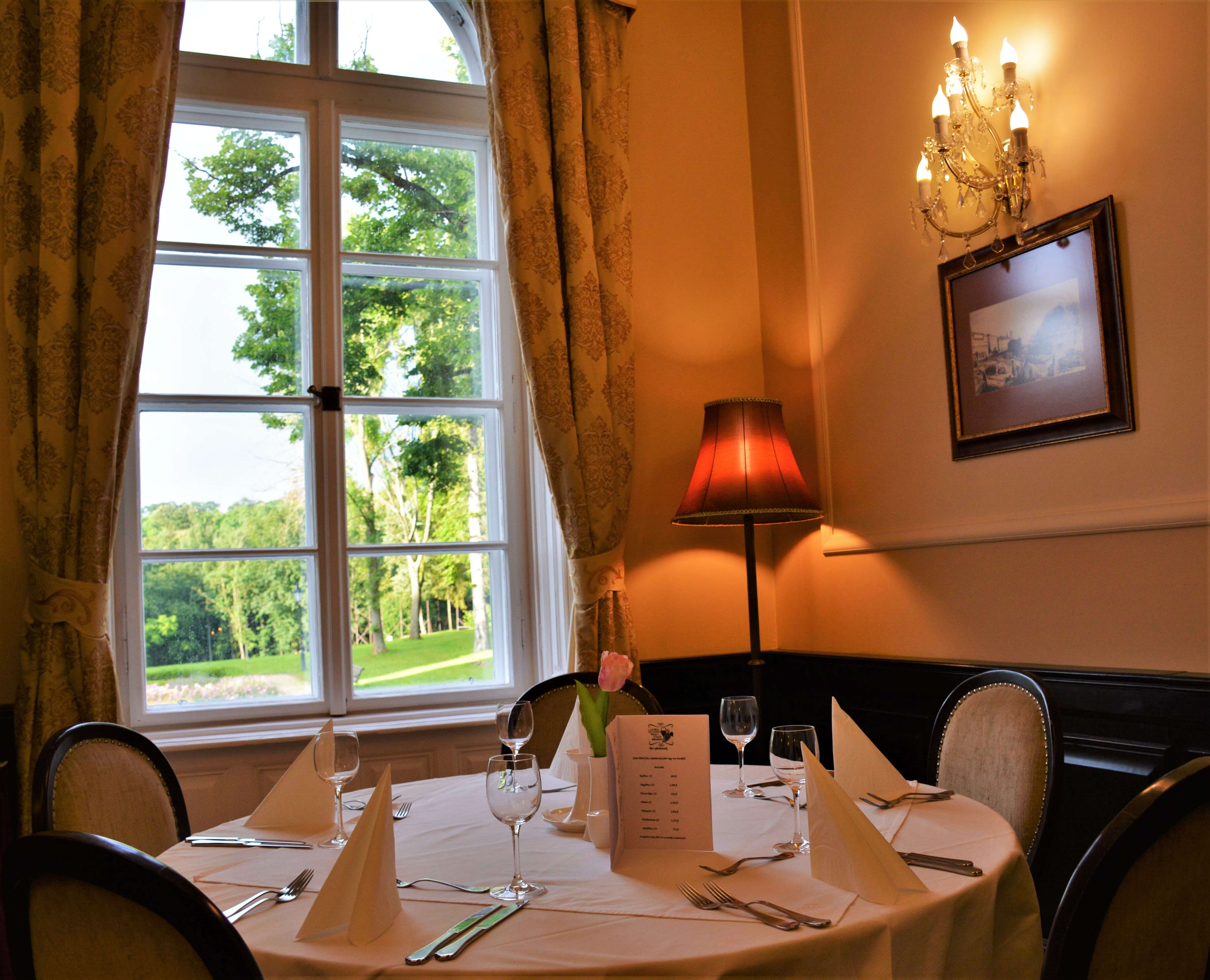 hôtel château La Contessa restaurant cyrano