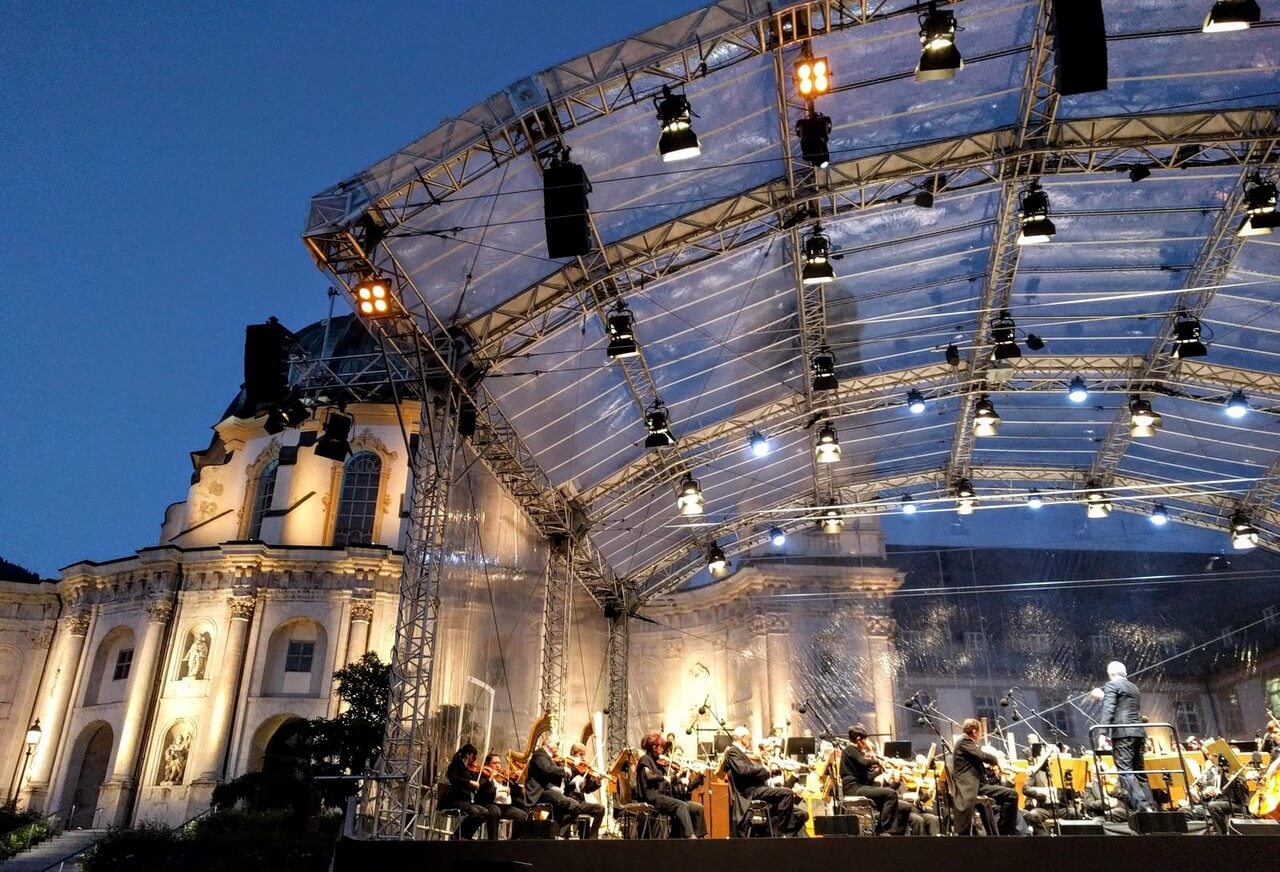 Opéra Sinfonietta par l'orchestre philharmonique de Brno lors du festival Richard Strauss à Ettal