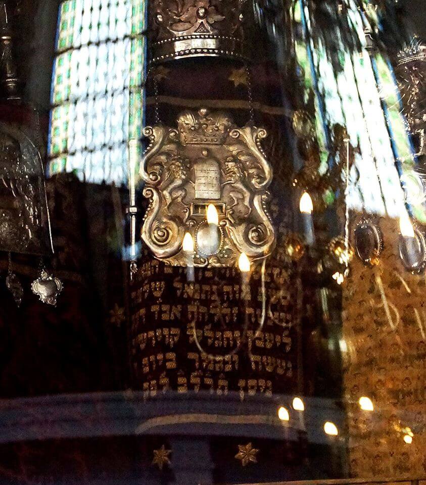 Torah à la synanogue vieille Nouvelle à Prague