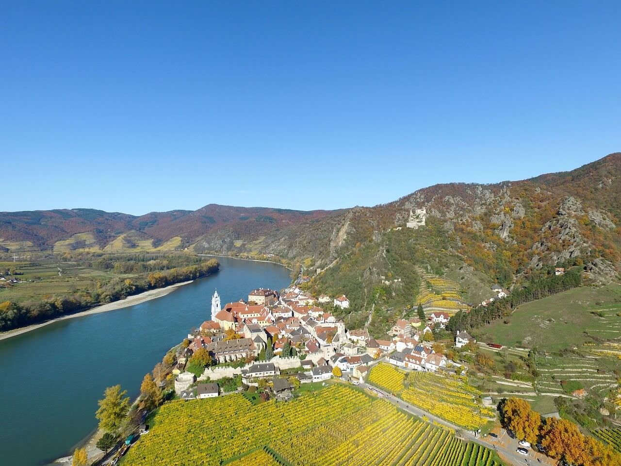 Village dans la vallée du Rhin supérieur