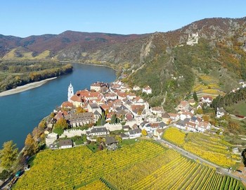 Village-dans-la-vallée-du-Rhin-supérieur