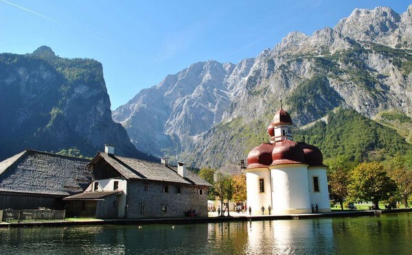 Eglise-saint-Bartholomé-Schonau-am-Konigssee (1)