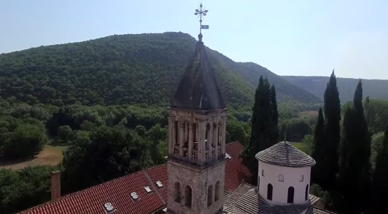 clocher du monastère de krka