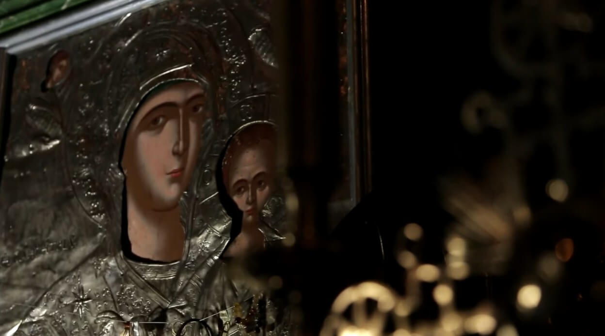 icone de la vierge et l'enfant dans le monastère de krka