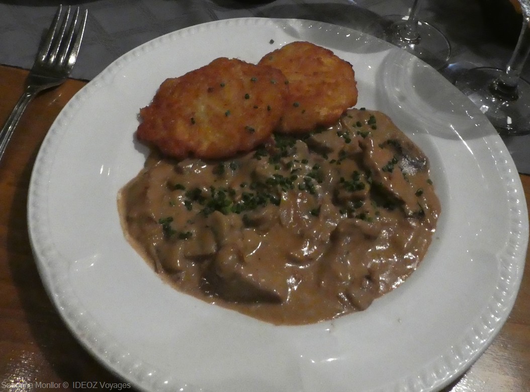 Zurcher Geschnetzeltes escalope de veau zurichoise