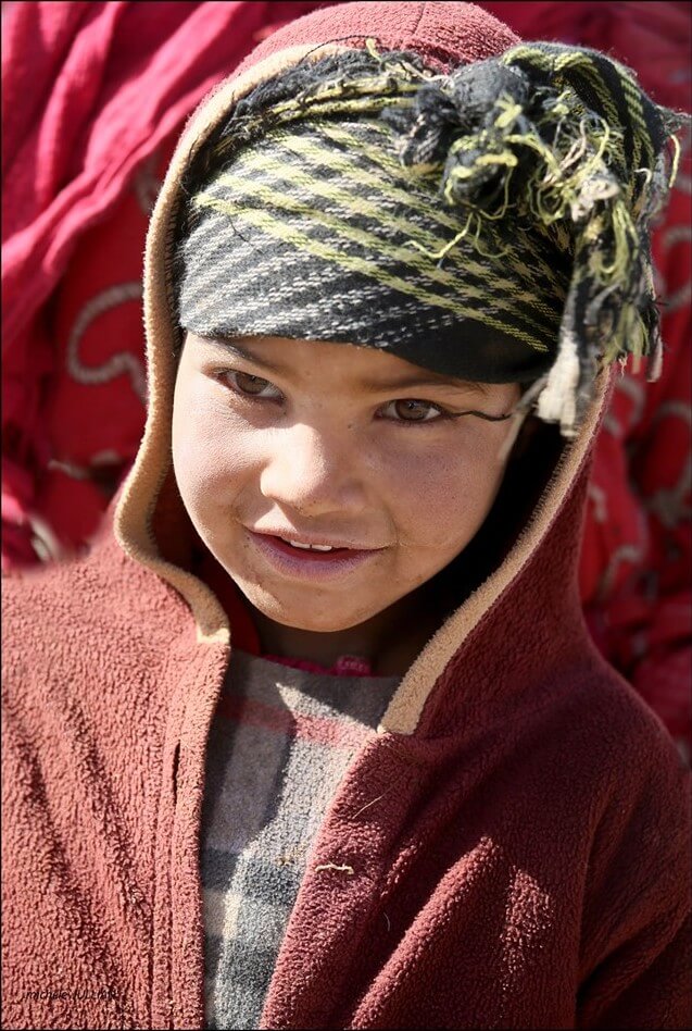 enfant nomade près de entre Saghro et du Haut Atlas 