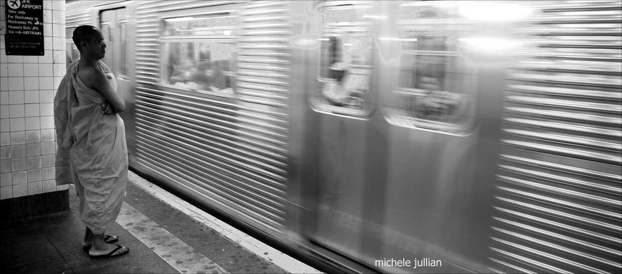 attendre le métro à New york