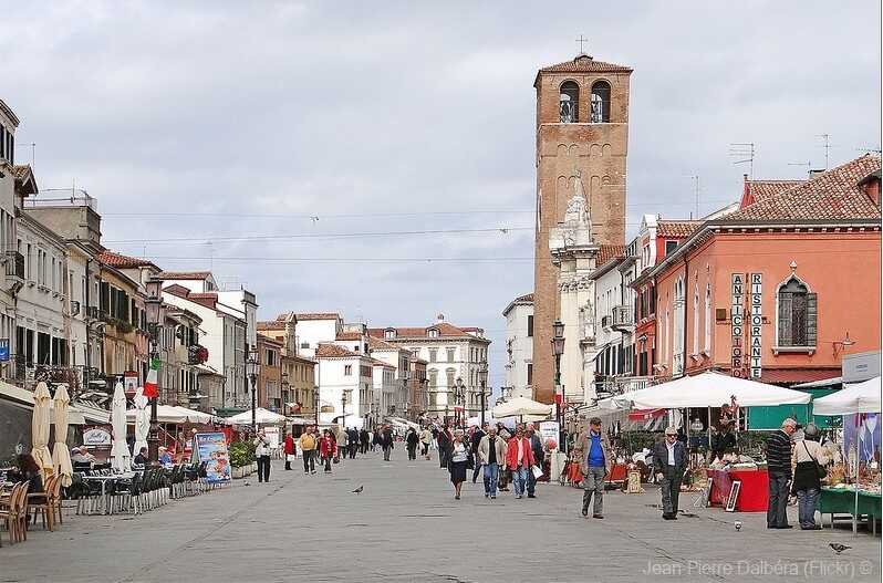 promenade du marché de Chioggia à Venise 