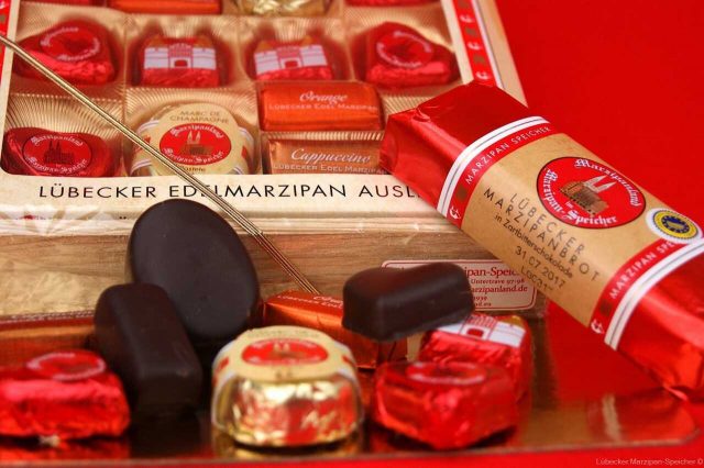Le meilleur des cuisines européennes ; gastronomies, saveurs et recettes 12 Lübecker Marzipan-Speicher bonbons au massepain et au chocolat