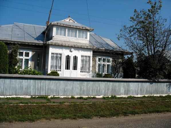 maison typique ukraine occidentale (1)