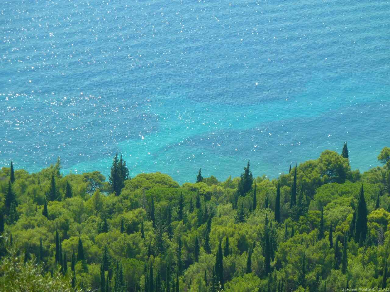 adriatique turquoise depuis la presquile peljesac