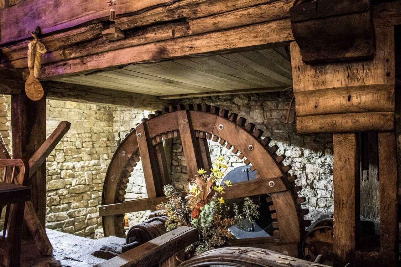 restoran v starem melinu moulin