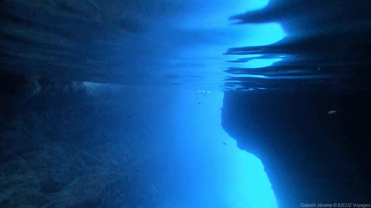 mljet eau bleue de la grotte ulysse