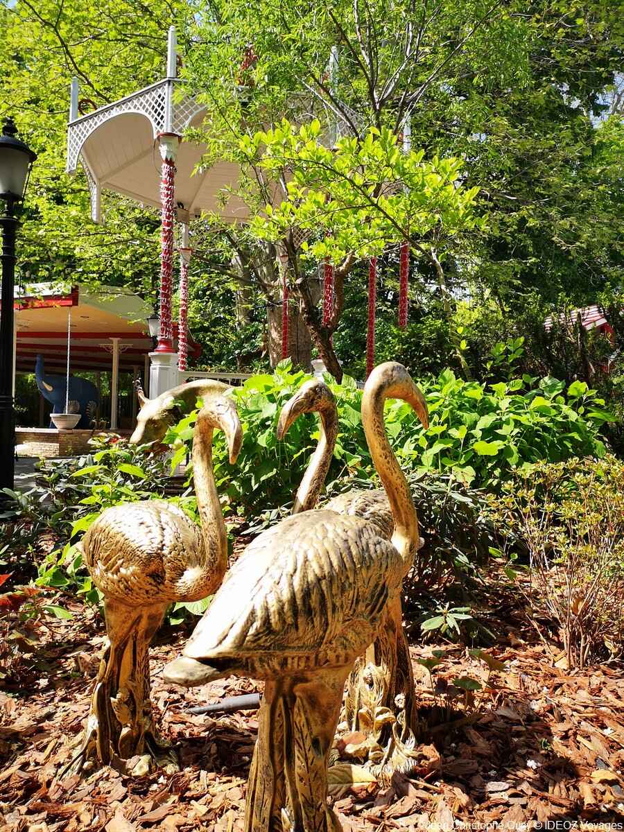 gundel statues flamants parc zoologique budapest