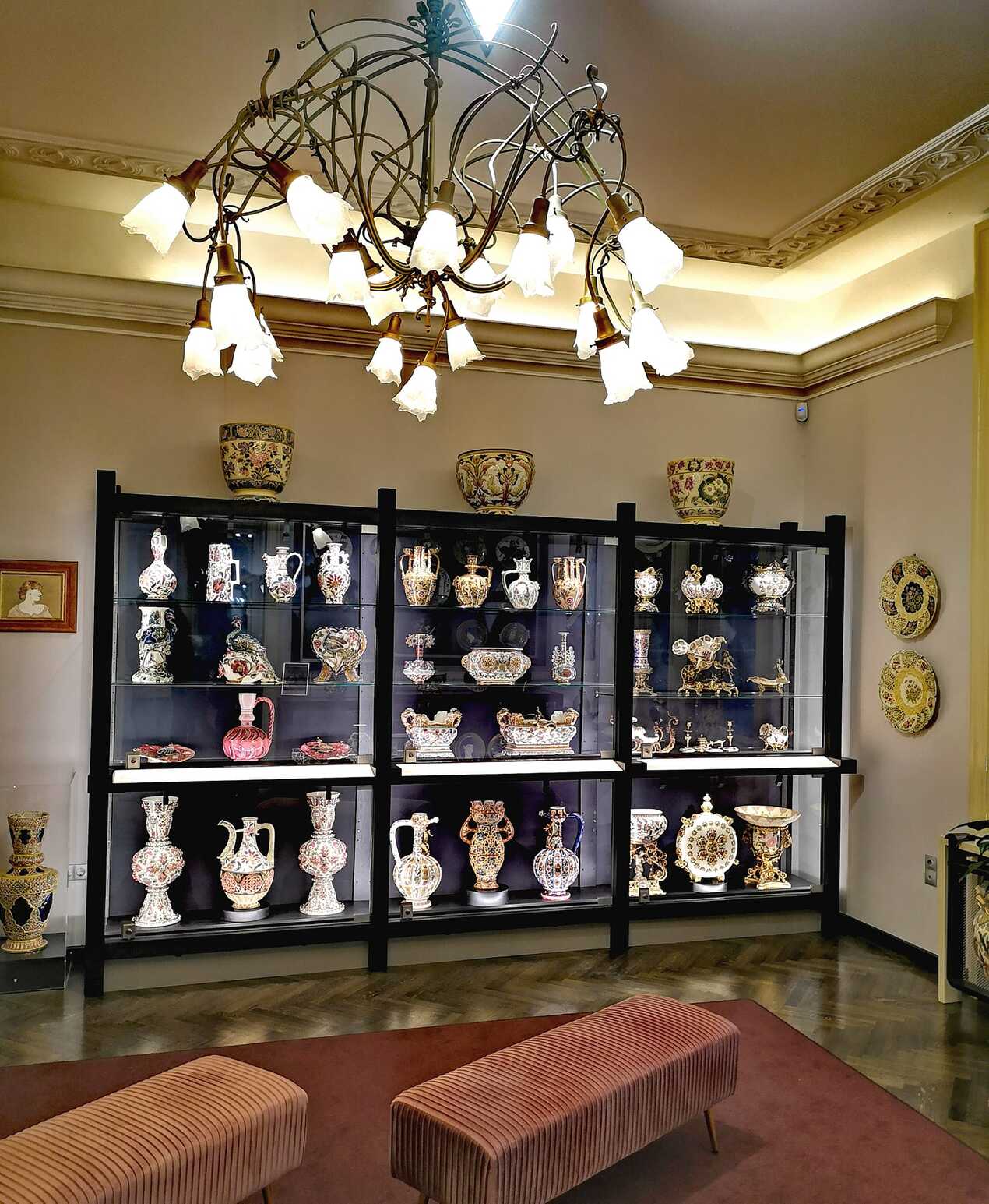 collection céramique Zsolnay villa Körössy
