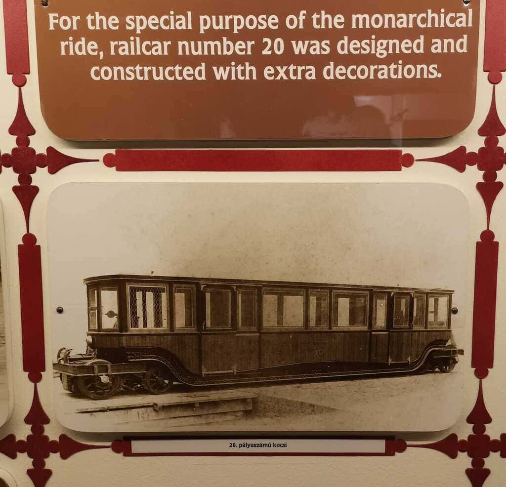la voiture numéro 20, construite à l'occasion de l'inauguration de l'empereur François-Joseph et de son voyage en métro le 8 mai 1896