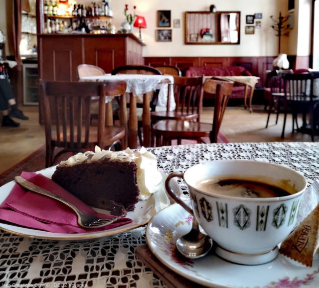 café budapest gateau sachertorte