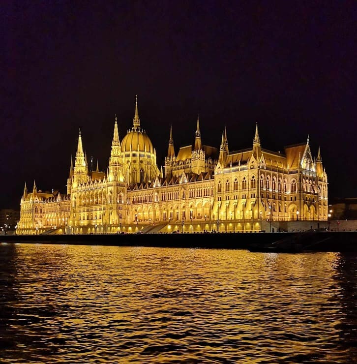 parlement budapest[1]