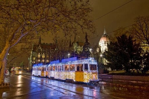 tram budapest noel[1]