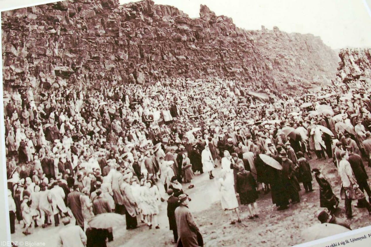 þingvellir photo du site avec la population au moment des assemblées