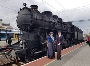 arrivée train nostalgie budapest[1]