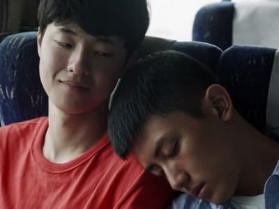 journey to the shore minha et sangbeom endormi dans le bus (1)
