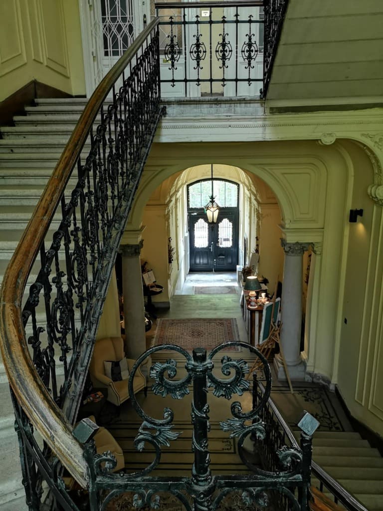 intérieur maison brody budapest[1]