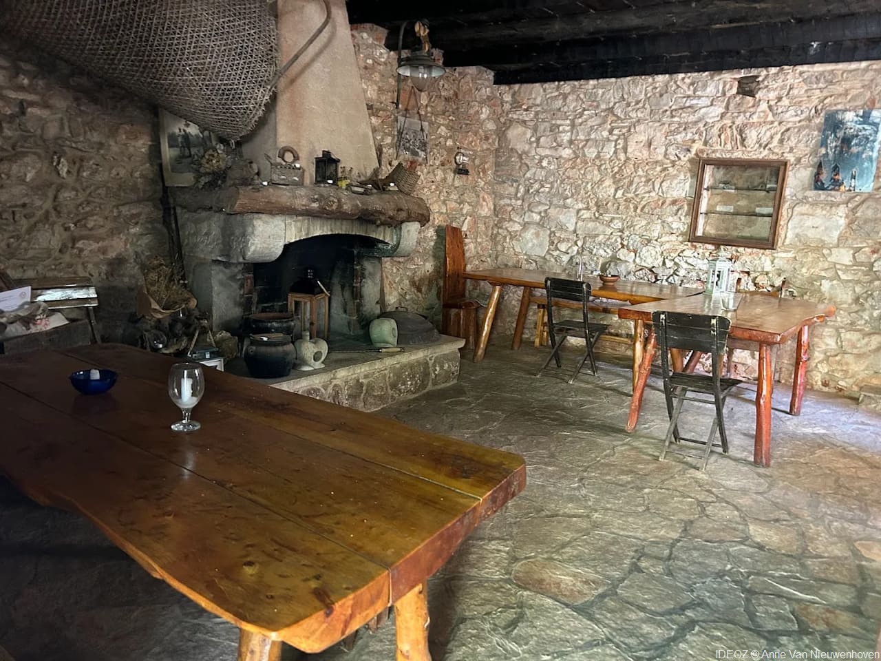 konoba humac salle intérieure de l'auberge