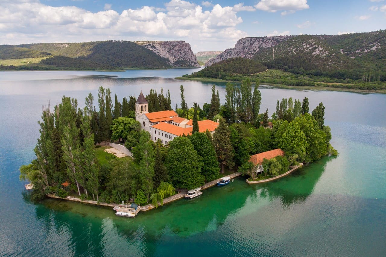 monastère visovac sur la riviere krka (1)