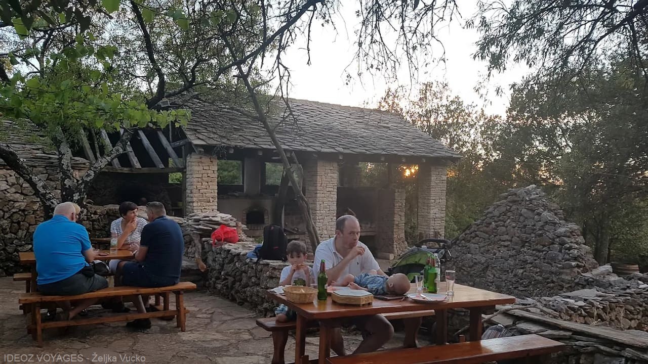 repas konoba humac hvar