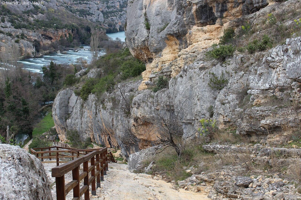 sentier de stinica krka roski slap (1)