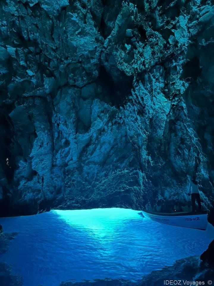 bisevo grotte bleue barque (1)