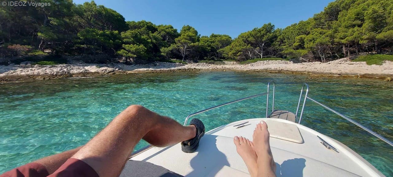 aux abords de vrgada à bord du bateau (1)