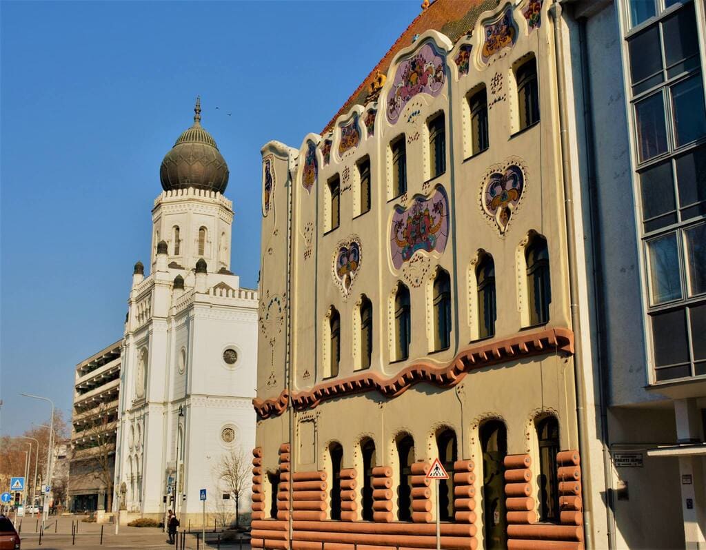 eclectisme à kecskemét[1]